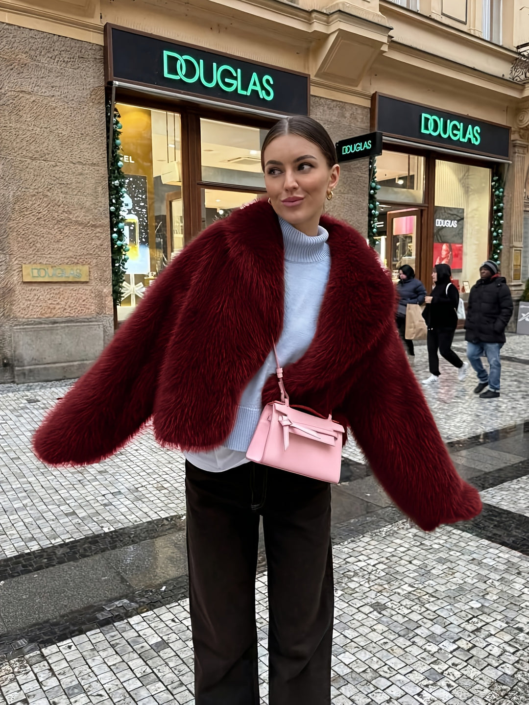 Luxe Plush Zip-Up Coat – Soft Winter Essential